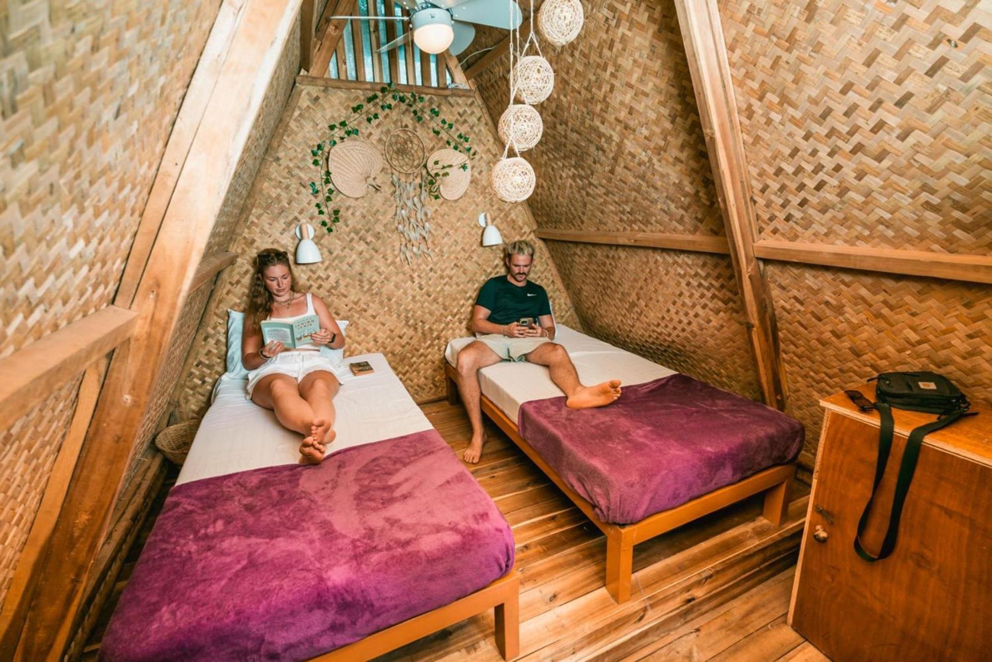 Mad Monkey Hostel Nacpan Beach (Adults Only) El Nido Dış mekan fotoğraf