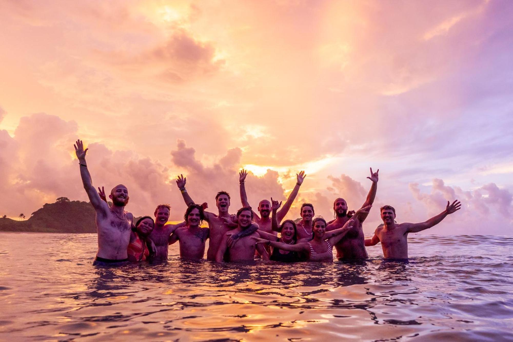 Mad Monkey Hostel Nacpan Beach (Adults Only) El Nido Dış mekan fotoğraf